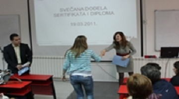 Dodela Cambridge diploma učenicima ITS
