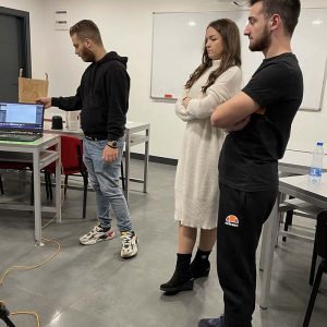 Poslednje pripreme pred slikanje